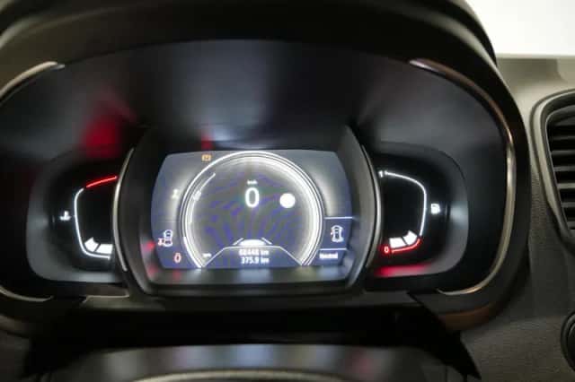 Renault Scénic (2018) thumbnail 31