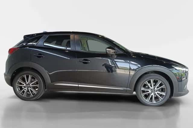 Mazda CX-3 (2016) thumbnail 2