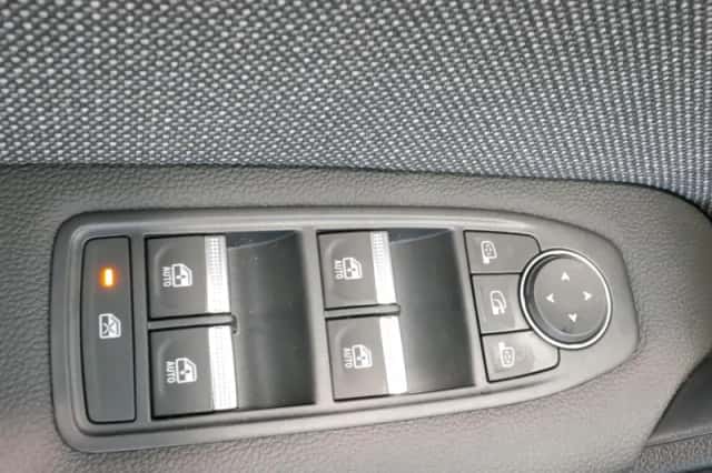 Renault Captur (2026) thumbnail 15