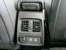 Renault Captur (2026) thumbnail 38