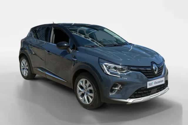 Renault Captur (2022) thumbnail 4