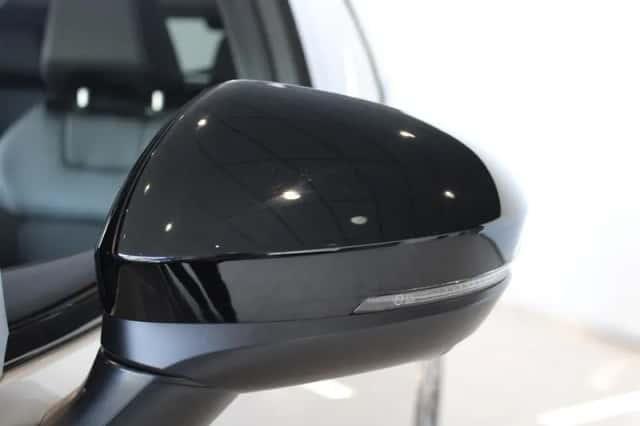 Nissan Ariya (2024) thumbnail 11