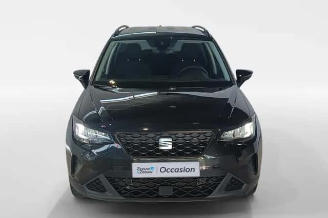 SEAT Arona (2023) thumbnail 2