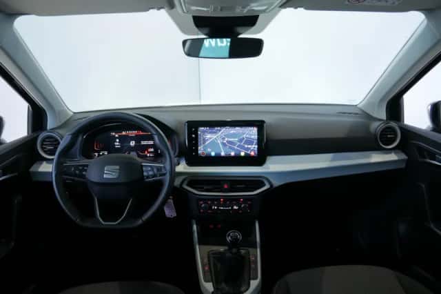 SEAT Arona (2023) thumbnail 12