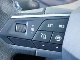 SEAT Arona (2023) thumbnail 15