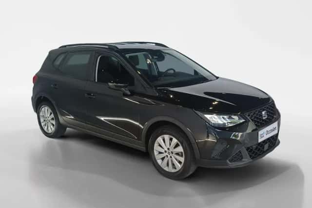 SEAT Arona (2023) thumbnail 3
