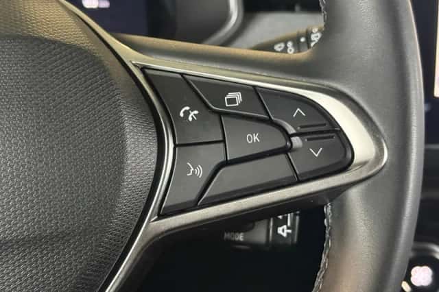 Renault Clio (2024) thumbnail 15
