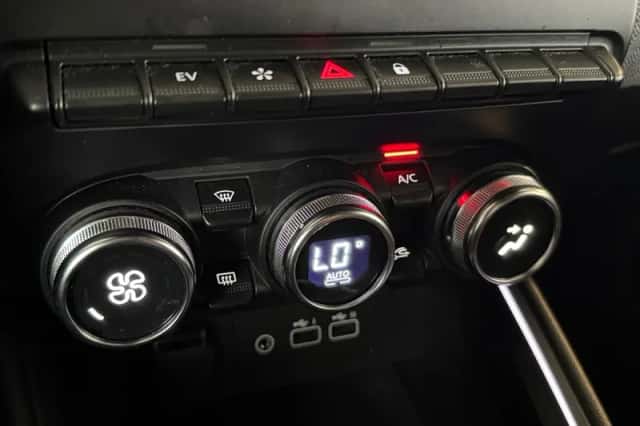 Renault Clio (2024) thumbnail 21