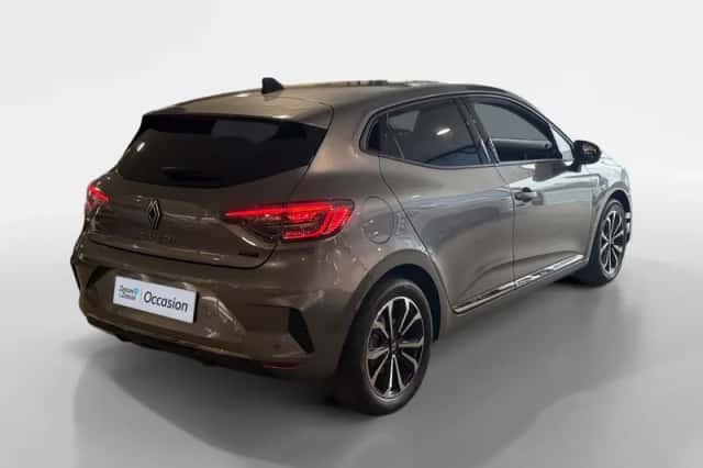 Renault Clio (2024) thumbnail 5