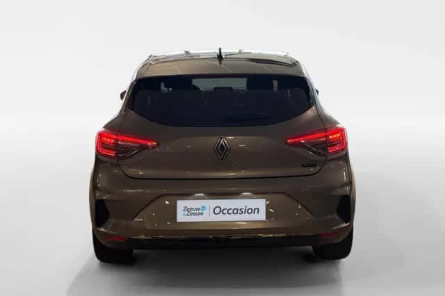 Renault Clio (2024) thumbnail 6