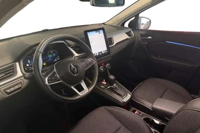 Renault Captur (2023) thumbnail 11