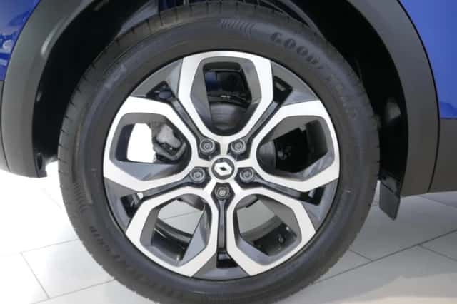 Renault Captur (2023) thumbnail 25