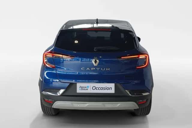 Renault Captur (2023) thumbnail 6