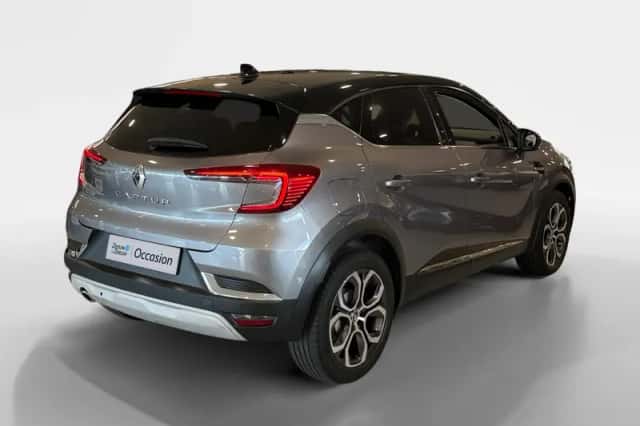 Renault Captur (2021) thumbnail 5