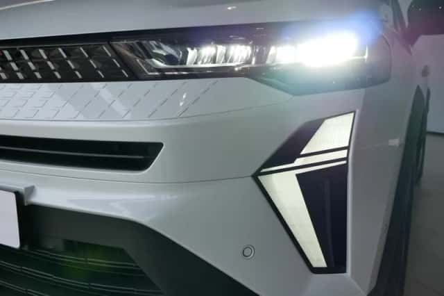 Renault Captur (2026) thumbnail 34