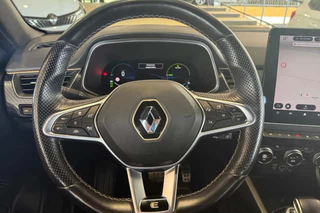 Renault Arkana (2023) thumbnail 14