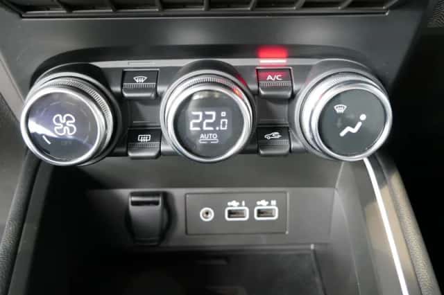 Renault Clio (2024) thumbnail 19