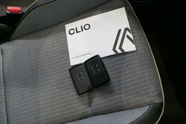 Renault Clio (2024) thumbnail 30