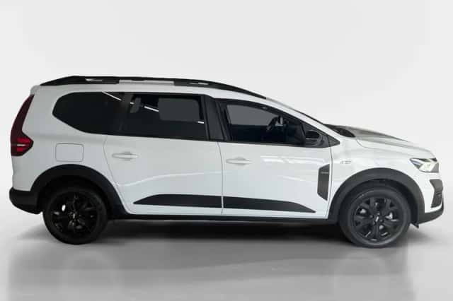 Dacia Jogger (2023) thumbnail 2