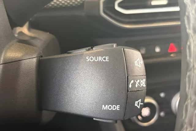 Dacia Jogger (2023) thumbnail 17