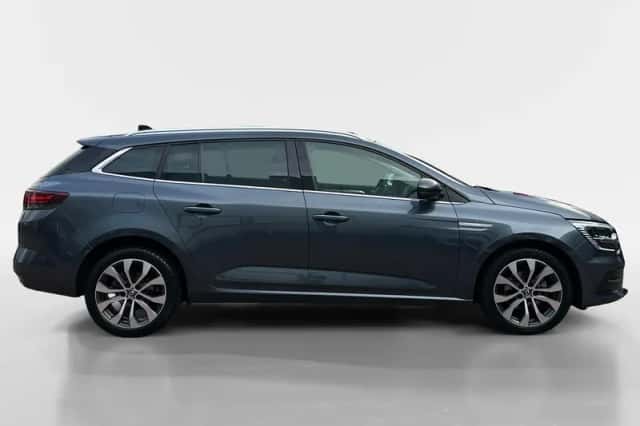 Renault Mégane (2023) thumbnail 4