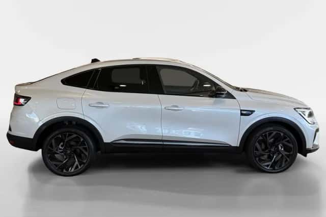 Renault Arkana (2025) thumbnail 2