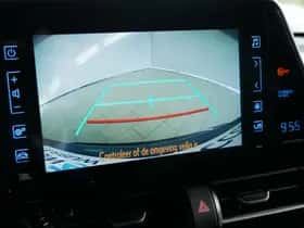 Toyota C-HR (2020) thumbnail 17