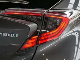 Toyota C-HR (2020) thumbnail 30