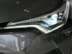Toyota C-HR (2020) thumbnail 32