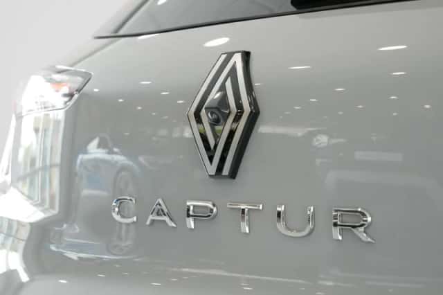 Renault Captur (2026) thumbnail 38
