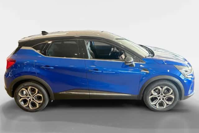 Renault Captur (2023) thumbnail 2