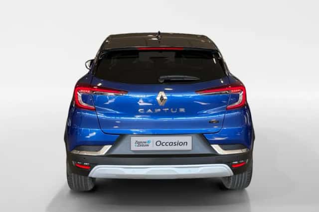 Renault Captur (2023) thumbnail 6