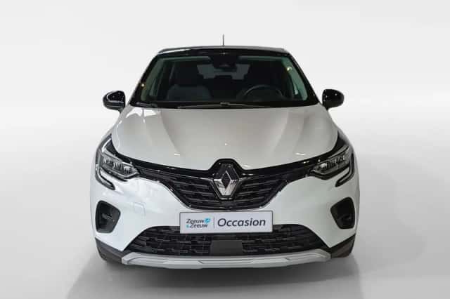 Renault Captur (2021) thumbnail 2