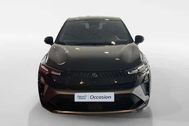 Renault Captur (2025) thumbnail 3