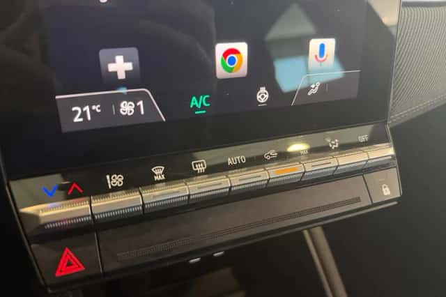 Renault Captur (2025) thumbnail 21