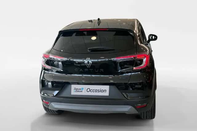 Renault Captur (2025) thumbnail 6
