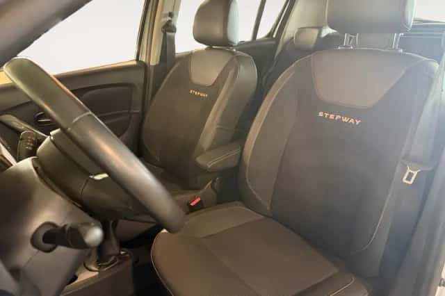 Dacia Sandero Stepway (2018) thumbnail 10