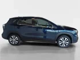 Suzuki S-Cross (2024) thumbnail 4