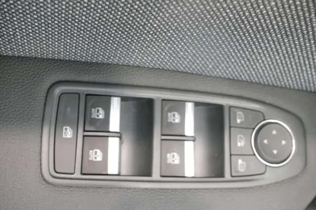 Renault Captur (2026) thumbnail 14