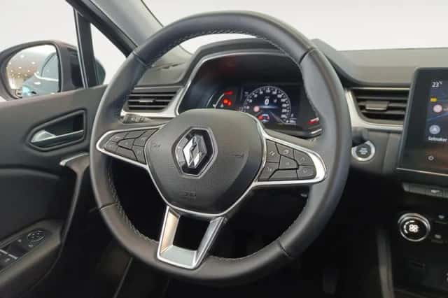Renault Captur (2023) thumbnail 13
