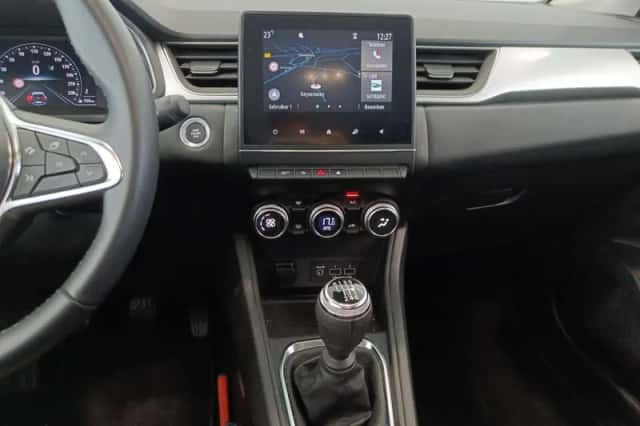 Renault Captur (2023) thumbnail 17