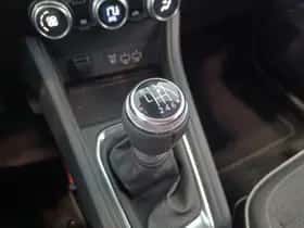 Renault Captur (2023) thumbnail 21