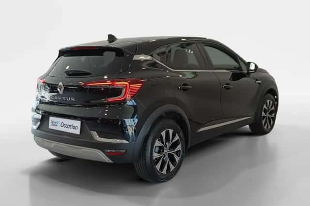 Renault Captur (2023) thumbnail 5