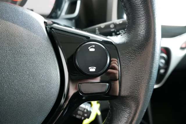 Toyota Aygo (2017) thumbnail 15