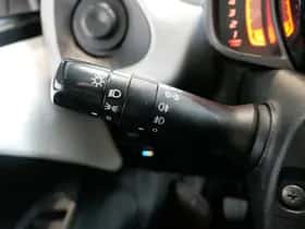 Toyota Aygo (2017) thumbnail 17