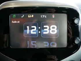 Toyota Aygo (2017) thumbnail 19