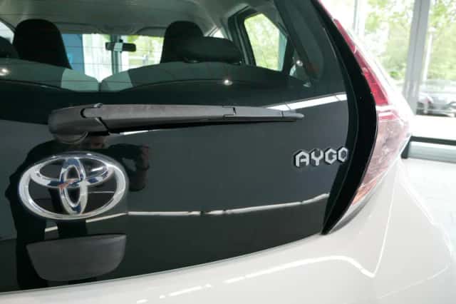 Toyota Aygo (2017) thumbnail 25