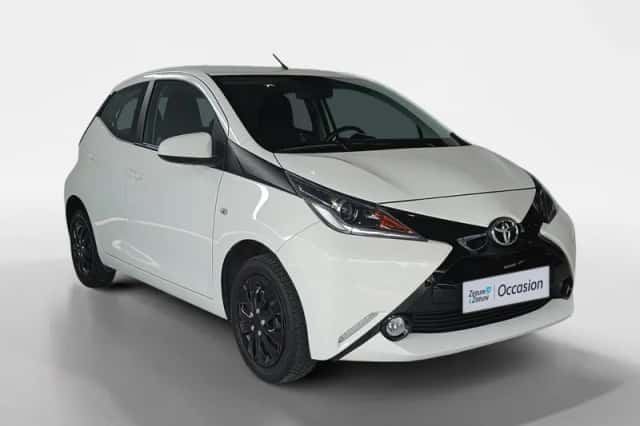 Toyota Aygo (2017) thumbnail 4