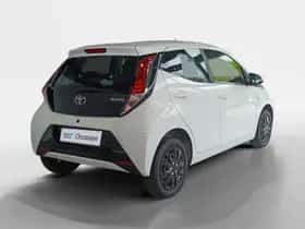 Toyota Aygo (2017) thumbnail 5