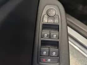 Renault Clio (2024) thumbnail 23